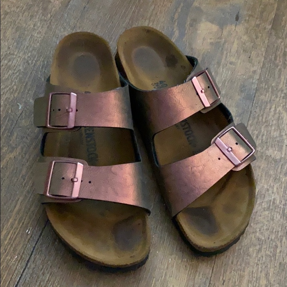Hardly worn holographic birks